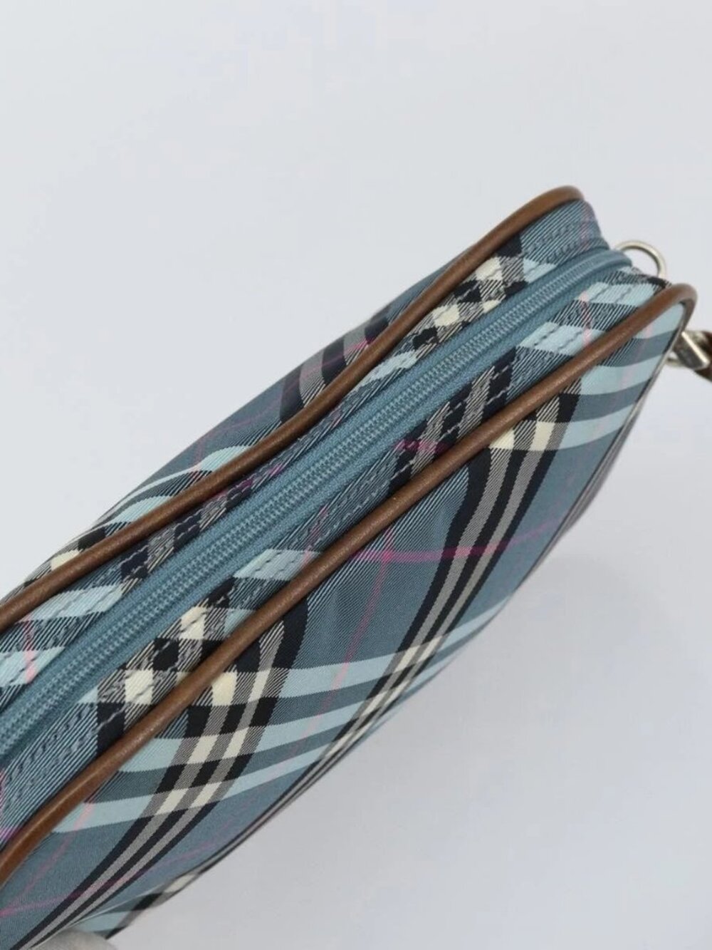BURBERRY Nova Check Blue Label Pouch Nylon Leather Blue Silver Auth 158829 - Picture 7 of 16